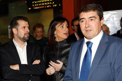 Luis Tudanca, Ana Sánchez y Pablo Lago.