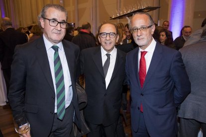Luis Barcenilla, José María Ruiz y Ciriaco Rodríguez.