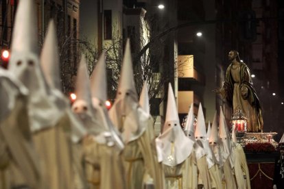 Procesión del Perdón y la Esperanza con el paso 'Jesús de la Esperanza'