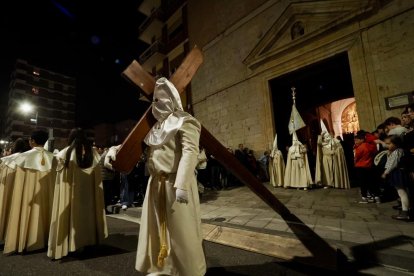 Procesión del Perdón y la Esperanza con el paso 'Jesús de la Esperanza'