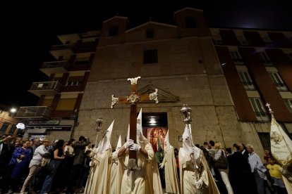 Procesión del Perdón y la Esperanza con el paso 'Jesús de la Esperanza'