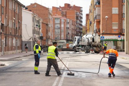Preparativos para la apertura del túnel de Vadillos después de las obras. J.M.LOSTAU