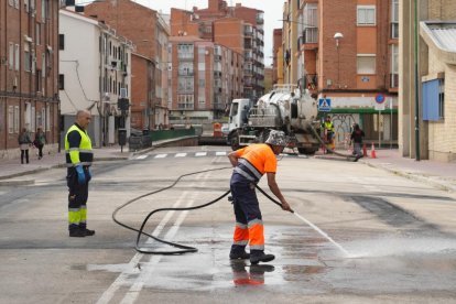 Preparativos para la apertura del túnel de Vadillos después de las obras. J.M.LOSTAU