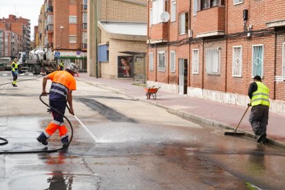 Preparativos para la apertura del túnel de Vadillos después de las obras. J.M.LOSTAU