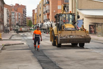 Preparativos para la apertura del túnel de Vadillos después de las obras. J.M.LOSTAU