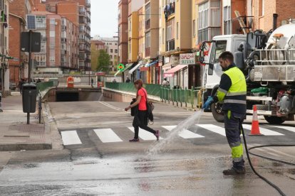 Preparativos para la apertura del túnel de Vadillos después de las obras. J.M.LOSTAU
