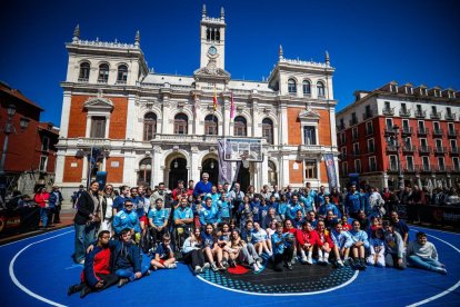 3x3 Plaza Caixabank 2024 en su primera parada y posta en la Plaza Mayor de Valladolid.