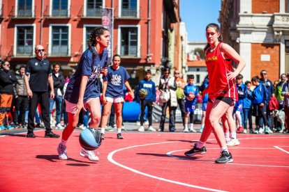 3x3 Plaza Caixabank 2024 en su primera parada y posta en la Plaza Mayor de Valladolid.