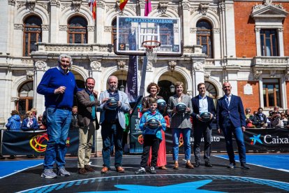 3x3 Plaza Caixabank 2024 en su primera parada y posta en la Plaza Mayor de Valladolid.