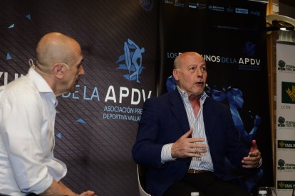Juan Antonio Corbalán en Los Desayunos de la APDV en la Real Sociedad Hípica de Valladolid.