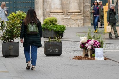 Imágenes de 'Platerías en Flor'