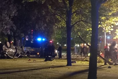 Vuelco de un turismo en Vallsur