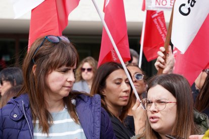 Concentración para denunciar la actuación de la Junta con el centro Zambrana