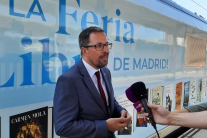 El segundo Tren de la Cultura de Renfe y sus 11 escritoras y escritores llegan a Valladolid