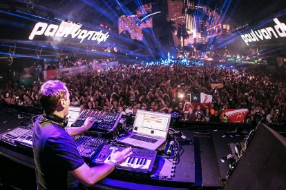 El DJ Yves V.