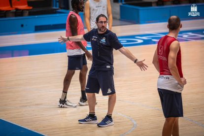 Lolo Encinas durante un entrenamiento con San Pablo Burgos