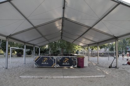 Preparativos de Moreras para la noche de San Juan