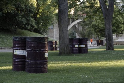 Preparativos de Moreras para la noche de San Juan