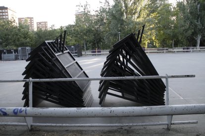 Preparativos de Moreras para la noche de San Juan