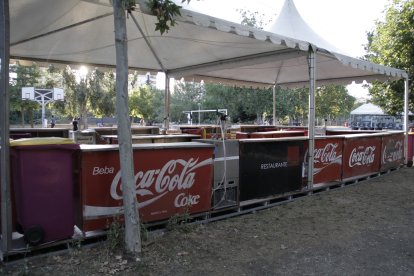 Preparativos de Moreras para la noche de San Juan