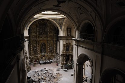 Estado del interior de la Vera Cruz tras el desplome de la cúpula