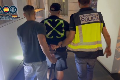 Agentes de la Policía Nacional detienen en Alicante a uno de los estafadores más buscados a nivel nacional