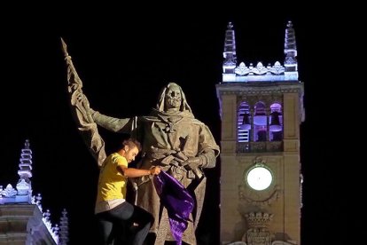 Retirada del pañuelo de fiestas al Conde Ansúrez, imagen de archivo