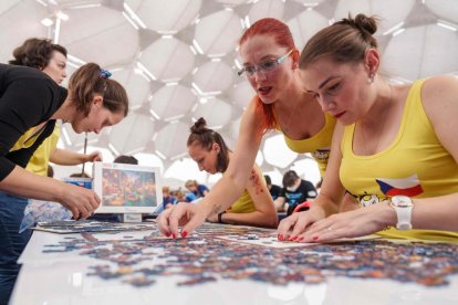 Final por equipos del Campeonato Mundial de Puzzles.