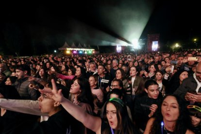 Hombres G en concierto, en las instalaciones de la antigua Hípica