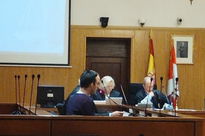 El acusado que alega coleccionismo, en el juicio celebrado en la Audiencia de Valladolid