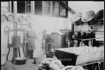 Trabajadores del Pantaleón Muñoz en la trastienda de Fuente Dorada en 1910