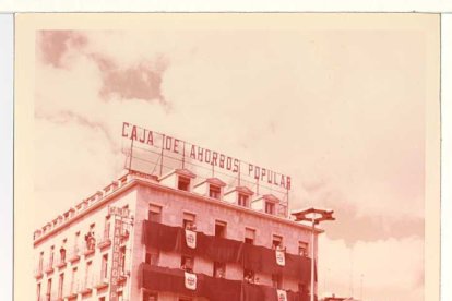 El cartel de la Caja de Ahorros Popular en 1972