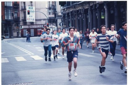 Primera edición de la Carrera Popular de la Salud Familiar en 1996