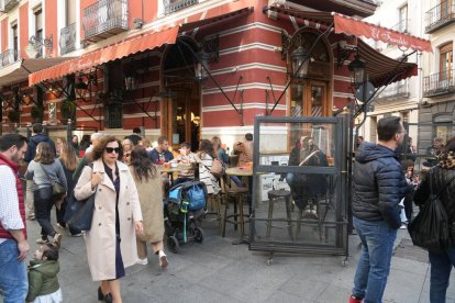Bar El Farolito en la calle Cascajares. 