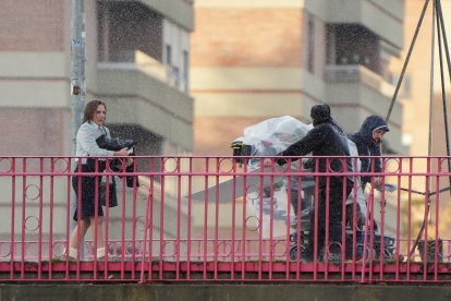 Malena Alterio en el rodaje de la serie 'Cochinas' de Prime en Valladolid