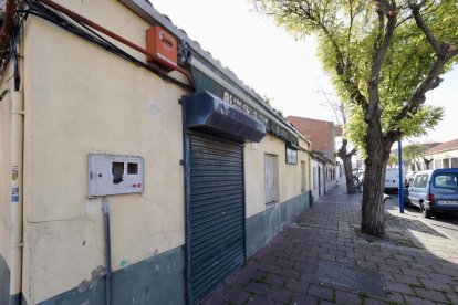 Plaza y calle los Monegros en el barrio España de Valladolid