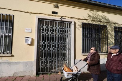 Plaza y calle los Monegros en el barrio España de Valladolid