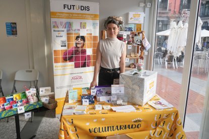 El Mercado Artesanal Navideño en la Plaza Mayor de Valladolid.