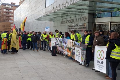 Los tractores recorren las calles de Valladolid