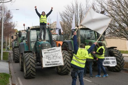 Los tractores recorren las calles de Valladolid