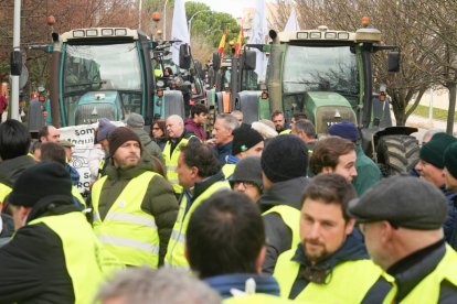 Los tractores recorren las calles de Valladolid