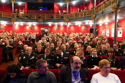 Concierto solidario de Navidad de la Policía Nacional a favor de los afectados por la DANA