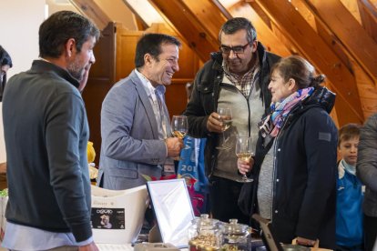 Mercado navideño y Salón del Vino en el Espacio La Granja