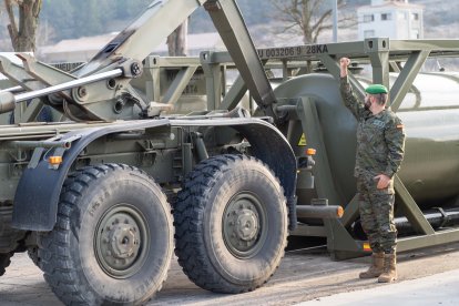 Agrupación de Apoyo Logístico nº 61 en la base 'El Empecinado' de Valladolid.
