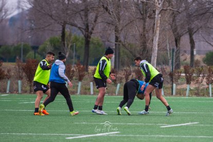 Regreso a los entrenamientos de El Salvador tras las vacaciones navideñas.