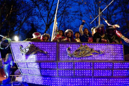 Los Reyes Magos llevan la ilusión a las calles de Valladolid
