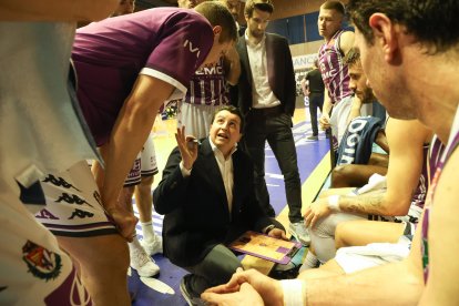 Alejandro Paniagua en un tiempo muerto