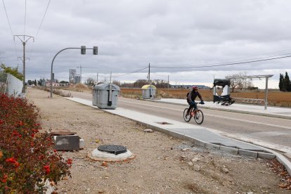 Estado actual de las obras en el carril bici del camino viejo de Simancas.