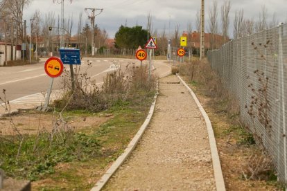 Estado actual de las obras en el carril bici del camino viejo de Simancas.