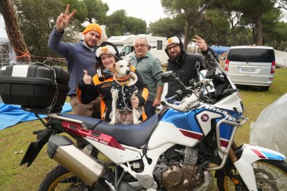 Preparativos y primeros en llegar a Pingüinos 2025.